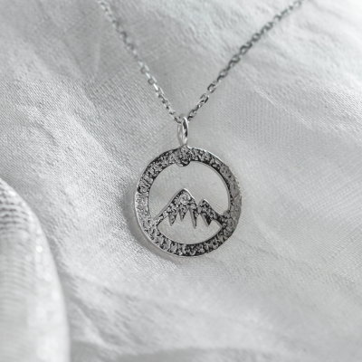 Gold necklace with mountain motive and diamond PYRENEES