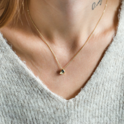 Solid gold necklace with faceted pendant RISO