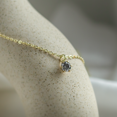 Minimalist gold pendant with salt and pepper diamond SALO