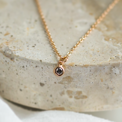 Gold pendant with bezel salt and pepper diamond SAND