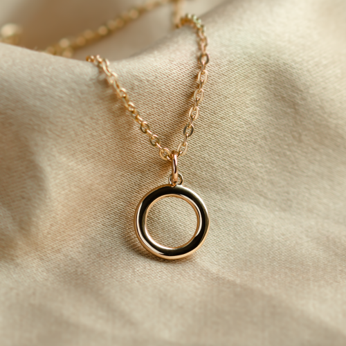 Dainty circle necklace SCARLETT