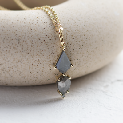 Extravagant salt and pepper diamond necklace SIGNATURE