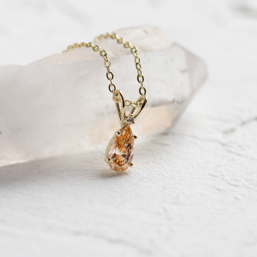 Zlatý přívěsek s oranžovým lab grown diamantem a klasickým diamantem SOLARIS