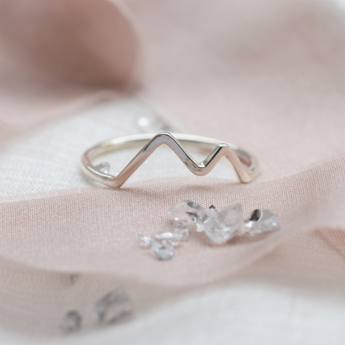 Mountain minimalist ring ALPY