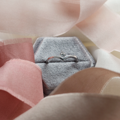 Original engagement ring with lab-grown diamond AMYA