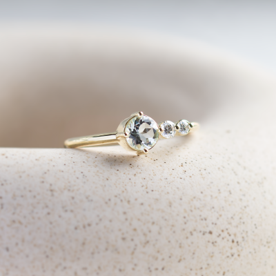 Romantický prsten s akvamarínem a diamanty AQUA