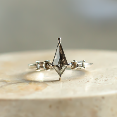 Kite salt and pepper diamond ring with baguette diamonds ARIANNA