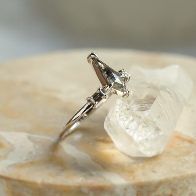 Kite salt and pepper diamond ring with baguette diamonds ARIANNA