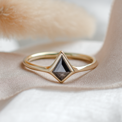 Minimalist engagement ring with salt and pepper diamond ARIZONA