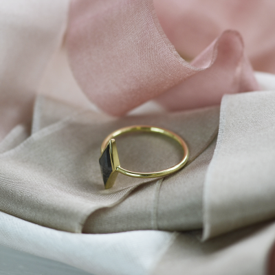 Ring with kite salt and pepper diamond AUSTEN