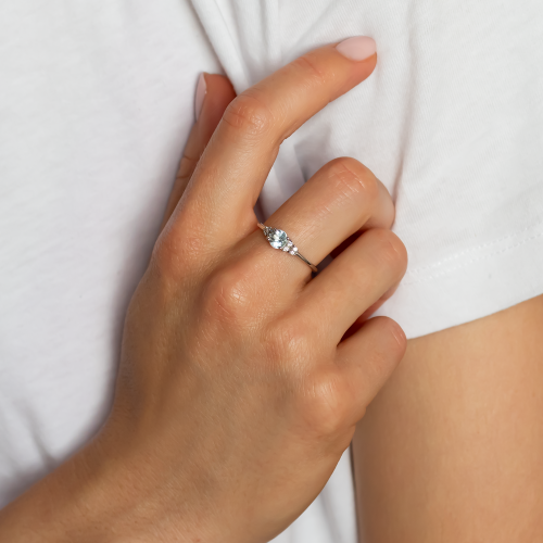 Dainty round aquamarine ring gold AZZURRO