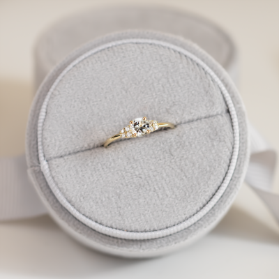 Dainty round aquamarine ring gold AZZURRO