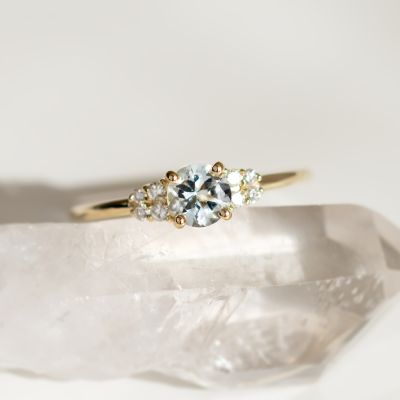 Dainty round aquamarine ring gold AZZURRO