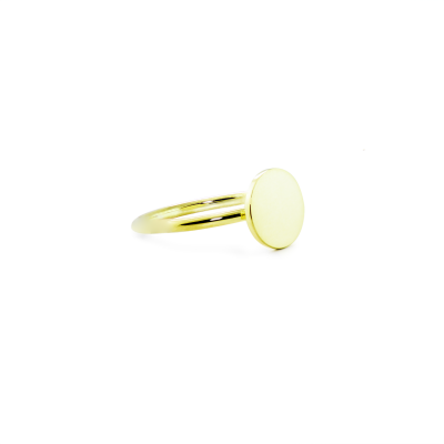 Gold minimalistic ring with engraving  and tiny diamond Bery