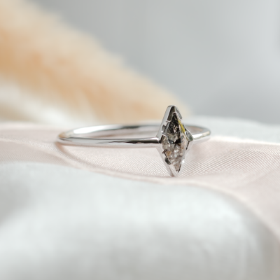 Minimalist engagement ring with salt and pepper diamond BILLY
