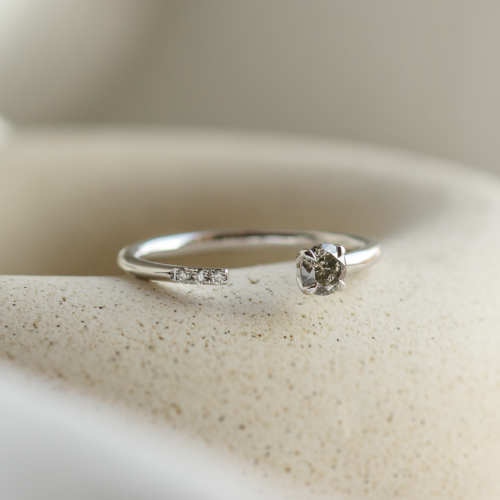 Open ring with salt and pepper diamond and classic diamonds BRAIDY