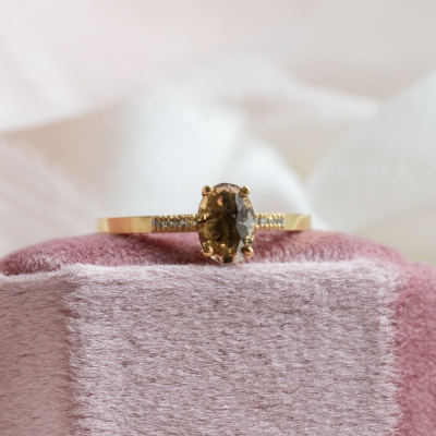 Gold ring with oval salt and pepper diamond BROOKE