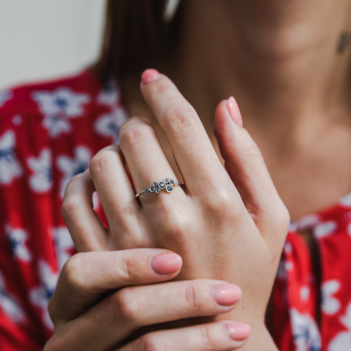 Cluster bezel ring with salt'n'pepper diamonds BUBBLE