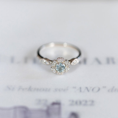 Halo zásnubní prsten s akvamarínem a diamanty CALI