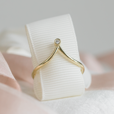 Gold minimalistic teardrop ring with diamond CAREN