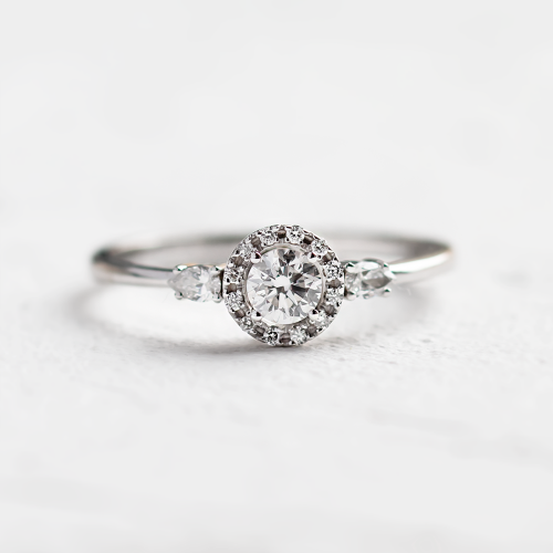 Netradiční zásnubní prsten s diamanty CARLITA