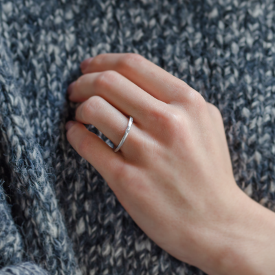 Minimalist engagement ring CHER