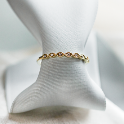 Elegantní half eternity prsten s diamanty CHRISTIE