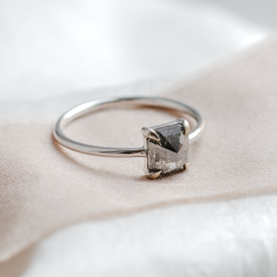 Minimalist ring with hexagon salt and pepper diamond CIAO