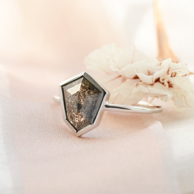 Gold ring with hexagon salt and pepper diamond CIARO