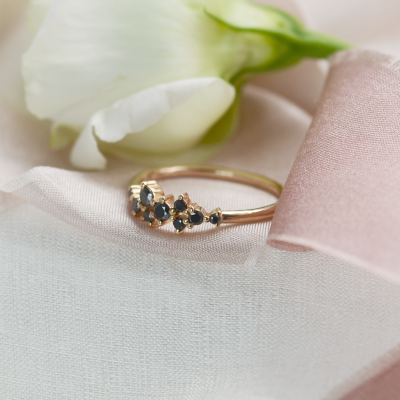 Zlaty prsten s černými diamanty CLARA