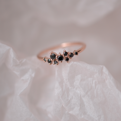 Zlaty prsten s černými diamanty CLARA