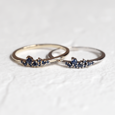 Gold ring with sapphires CLUSTER