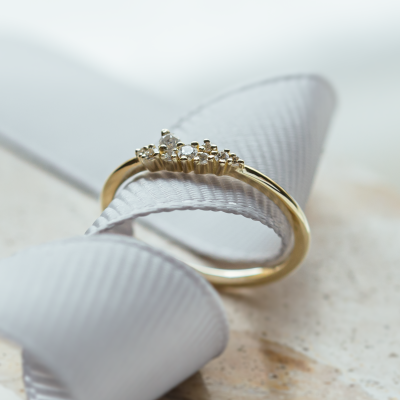 Gold ring with diamonds CLUSTER