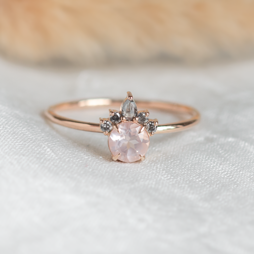 Romantic ring with morganite and salt and pepper diamonds DAPHNE
