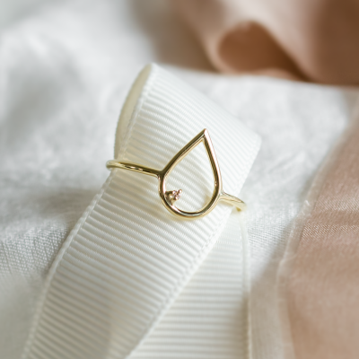Gold minimalistic teardrop ring with diamond DAYSI