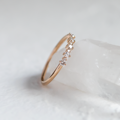 Minimalist ring with diamonds DIADEM