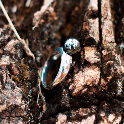 Hematite ring with diamonds DOGA