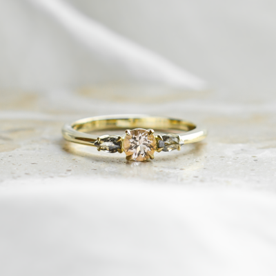 Zlatý prsten s morganitem a salt and pepper diamanty DUSTY