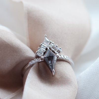 Cluster prsten s kite salt and pepper diamantem a baguette diamanty ELEONORA