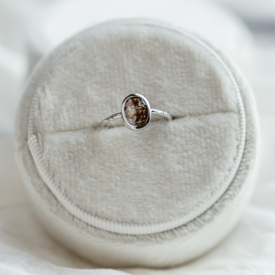 Gold ring with oval salt'n'pepper diamond FIORELLA