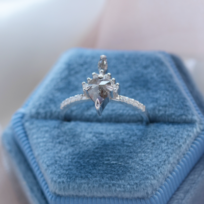 Engagement cluster ring with salt'n'pepper diamonds FIORENTINA