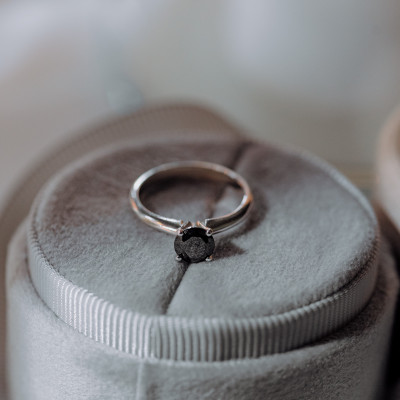 Platinum engagement ring with black diamond FLORA