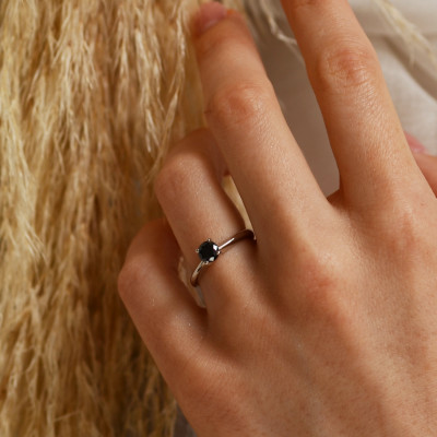 Platinum engagement ring with black diamond 0.5ct FLORA