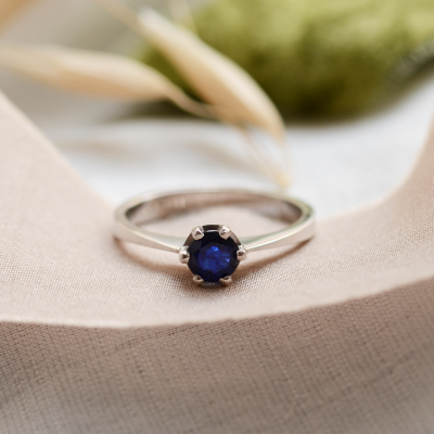 Unique gold ring with sapphire 0.5ct FLORA