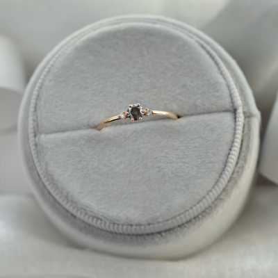 Minimalist salt and pepper and classic diamond ring FRANCO