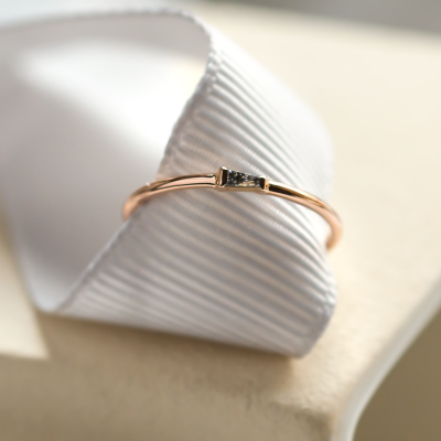 Gold ring with tapered baguette gray diamond GERRY