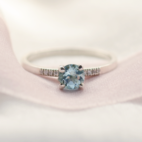 Blue topaz in gold ring with diamonds GINEVRA