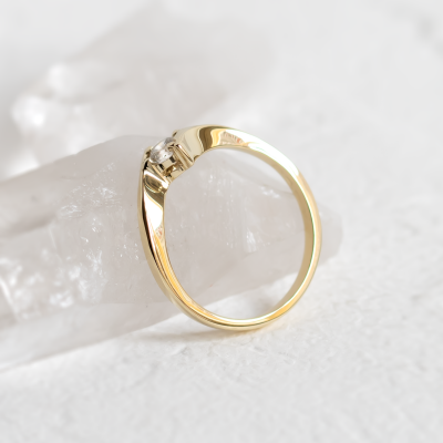 Zlatý zásnubní prsten s lab grown diamantem GRESIA