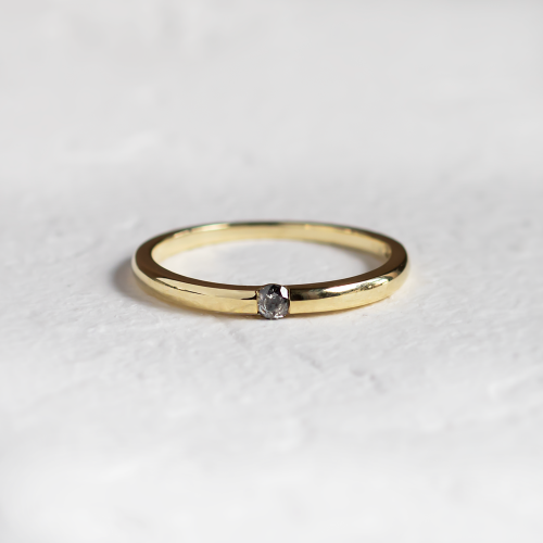 Minimalist engagement ring with salt'n'pepper diamond HAIMER