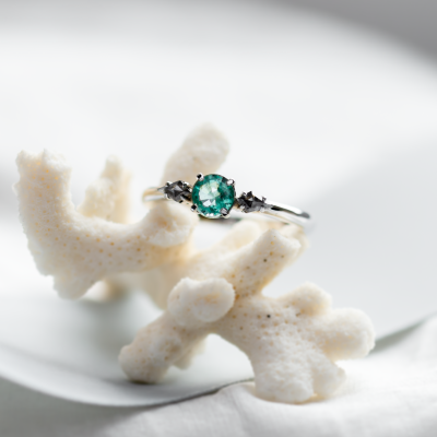 Gold ring with emerald and kite salt and pepper diamonds KIM